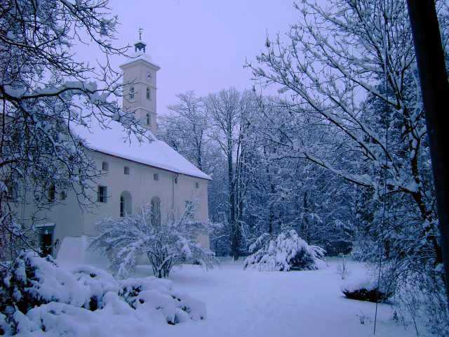 Kapelle-im-Winter.jpg
